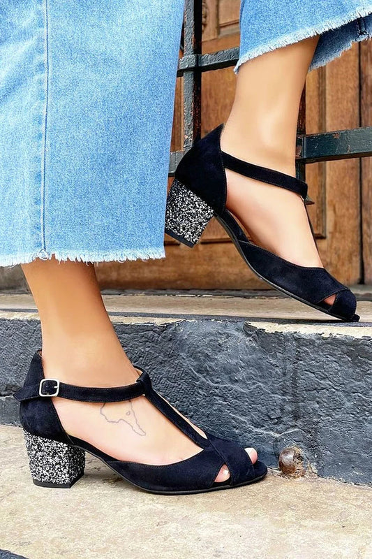 Tira em T com recorte de fivela Peep Toe salto grosso preto