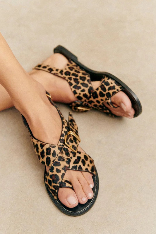 Leopardenmuster Kreuzriemen Schnalle Zehenring Sandalen