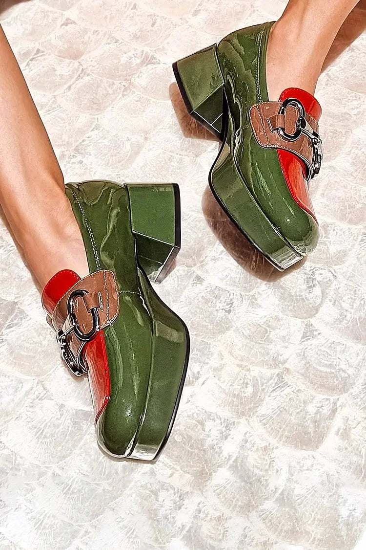 Grüne, klobige Absätze mit Farbblock-Metalldekor und runder Zehenpartie [Pre Order]