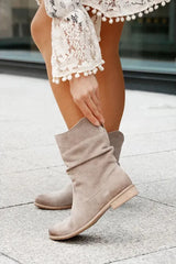 Taupe