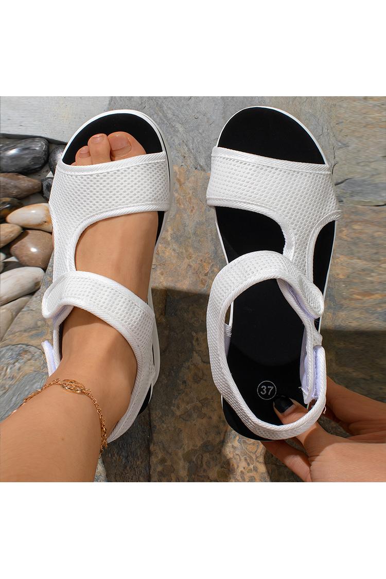 Sandali casual traspiranti con punta tonda e cinturino asimmetrico tinta unita