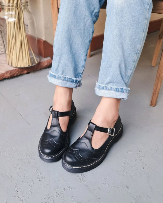 Einfarbige T-Riemen Rund Oxford Schuhe [Vorbestellung]