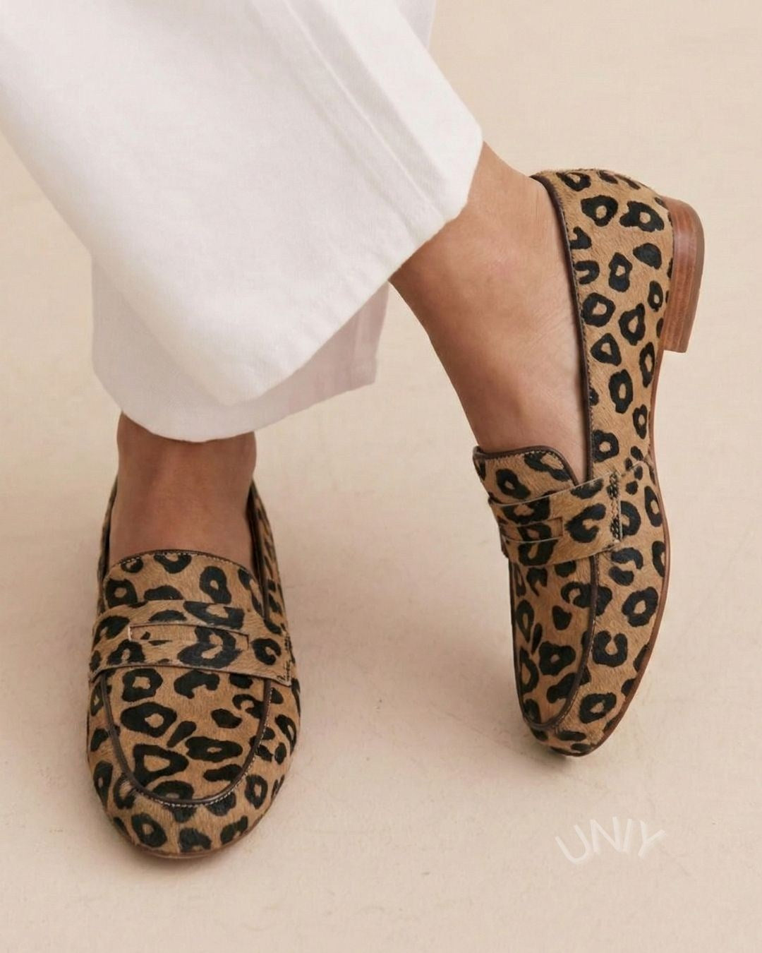Mokasyny na płaskim obcasie z imitacji zamszu w cętki lamparta [Przedsprzedaż]