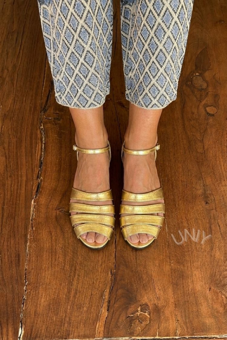 Metallic Gold Mehrfach-Riemchen Knöchelriemen Sandalen [Vorbestellung]