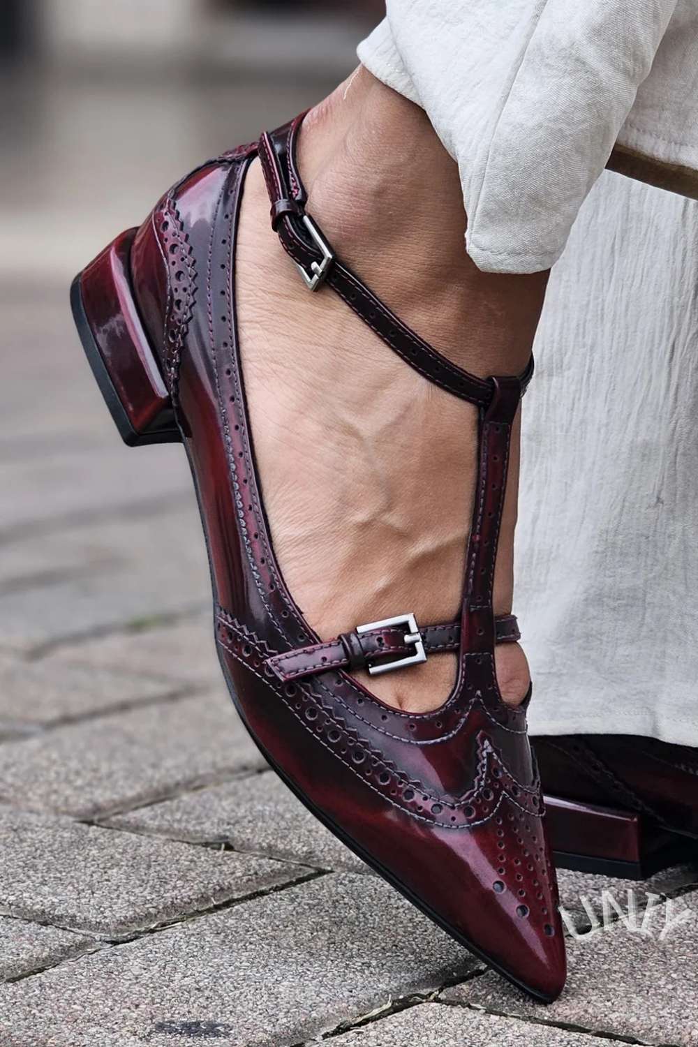 Scarpe brogue bordeaux con tacco a blocco e cinturino a T [Pre-ordine] 