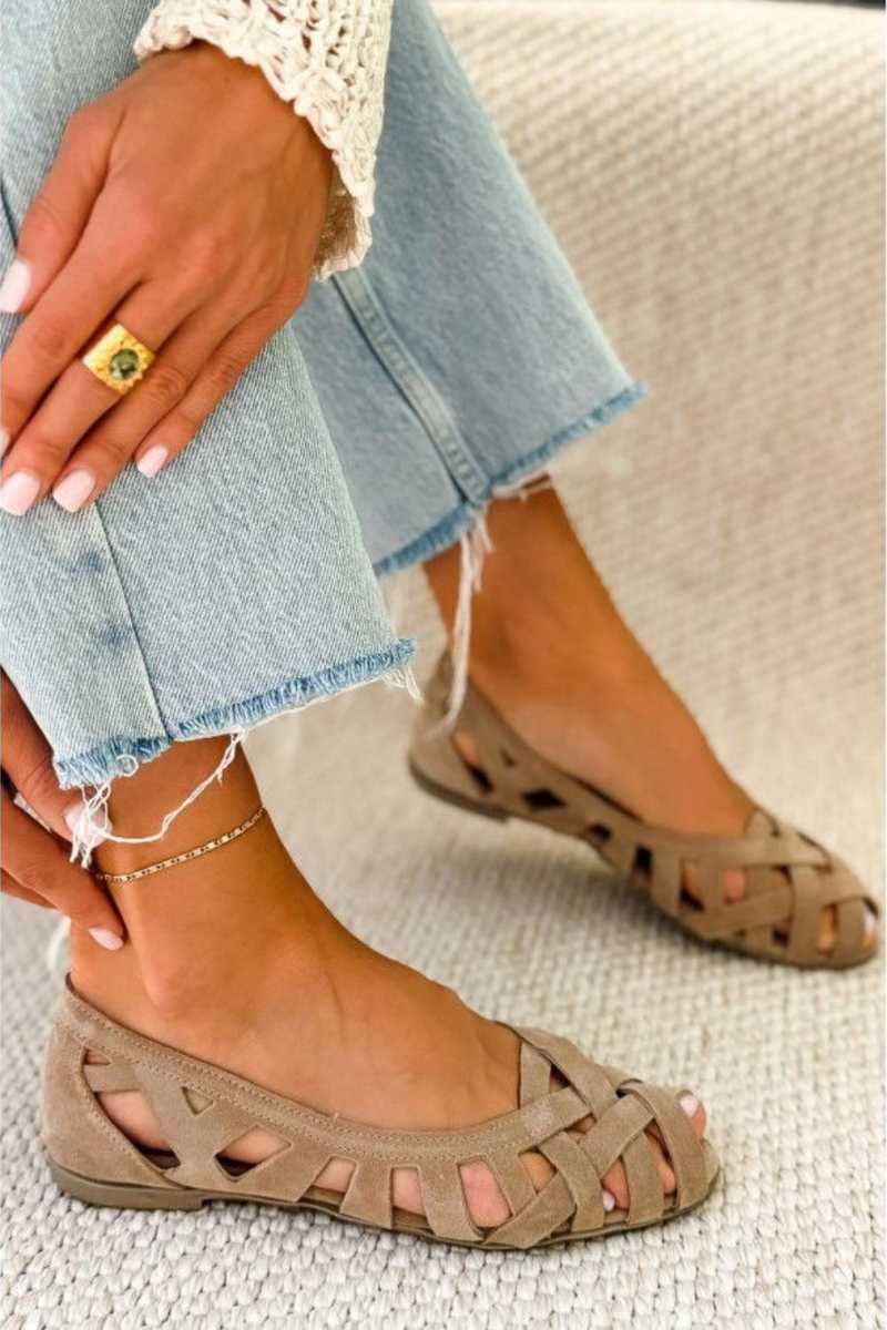 Sandales plates décontractées tissées à bout ouvert croisé