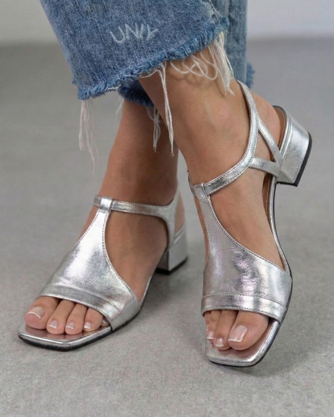 Elegant Silver Metallic T-Strap Block Heel Summer Sandals