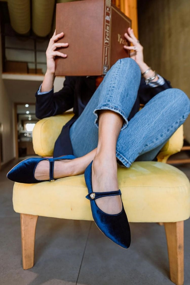 Blauwe puntige fluwelen elegante veelzijdige platte schoenen met metalen gesp [Pre-order]