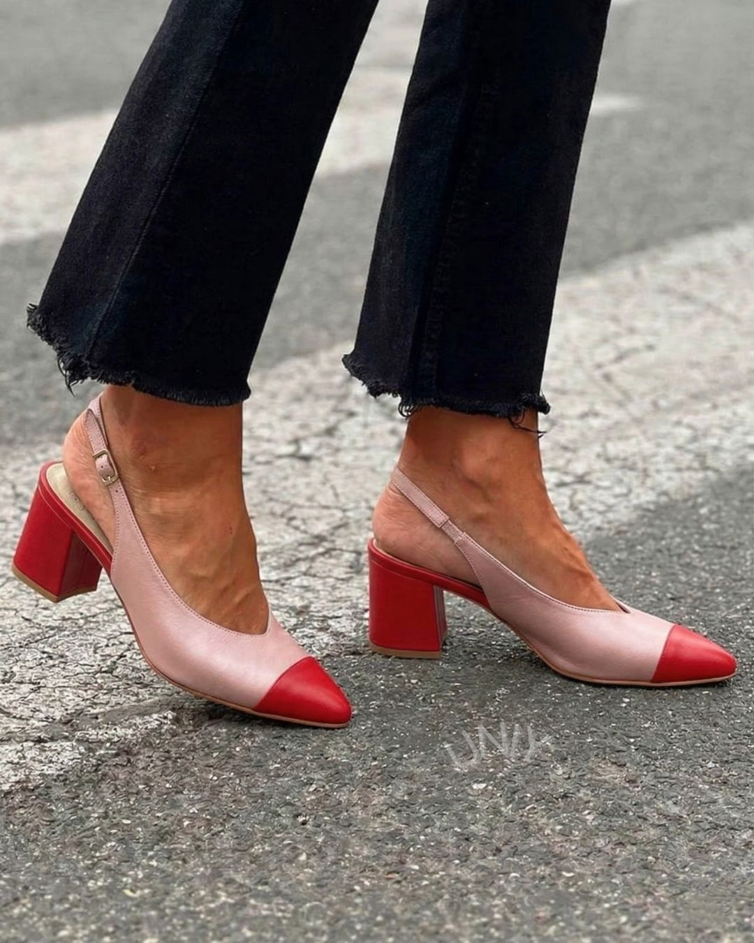 Slingback Elegante Bicolor Rosa e Vermelho com Biqueira e Salto Bloco [Pré-venda]