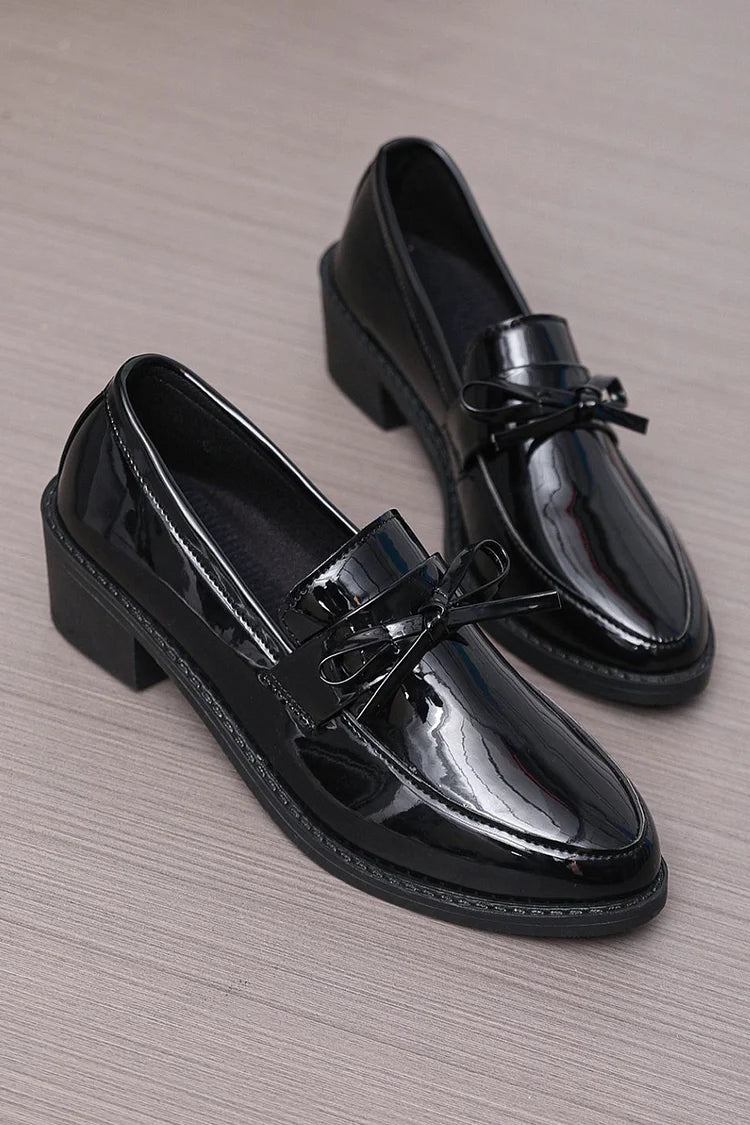 Einfarbige, spitze Zehen-Loafer mit Blockabsatz und Schleifendekor im Patchwork-Stil