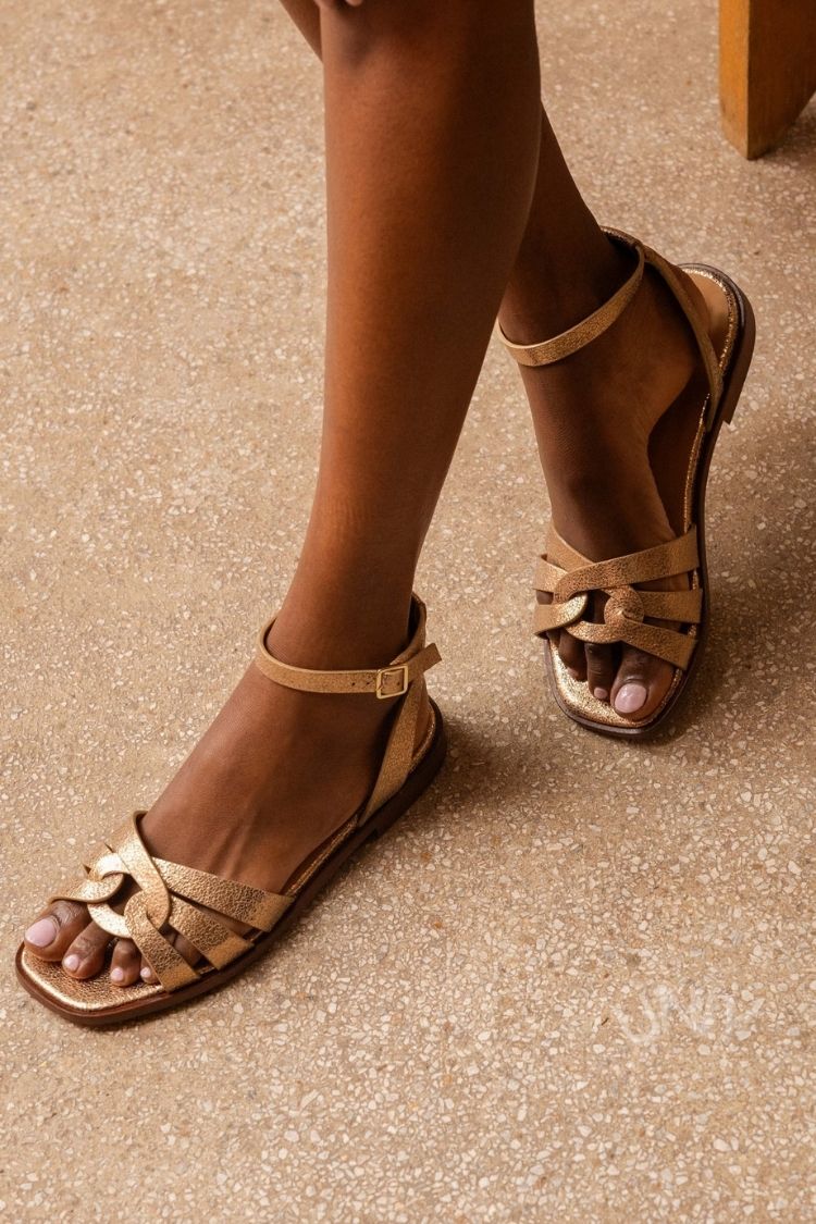 Stijlvolle effen kleur bandjes enkelgesp platte casual sandalen [Pre Order]