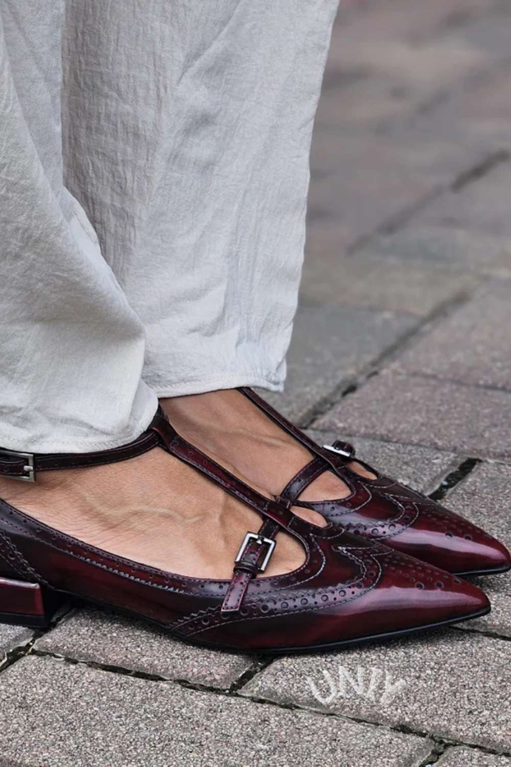 Scarpe brogue bordeaux con tacco a blocco e cinturino a T [Pre-ordine] 