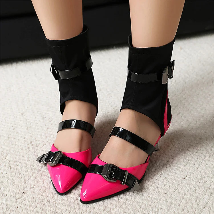 Sandali alti con cinturini multipli colorblock e fibbie, punta affilata 