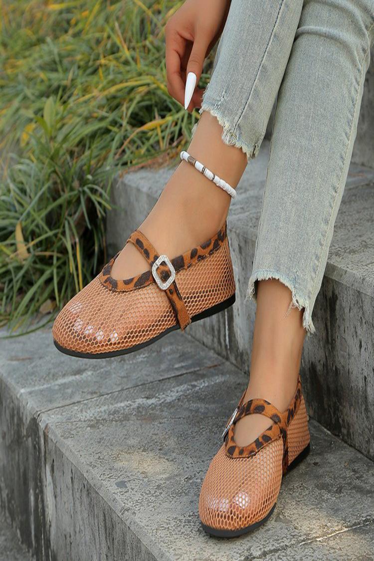 Scarpe basse casual con punta tonda traforata, cinturino sul collo del piede, fibbia e patchwork 