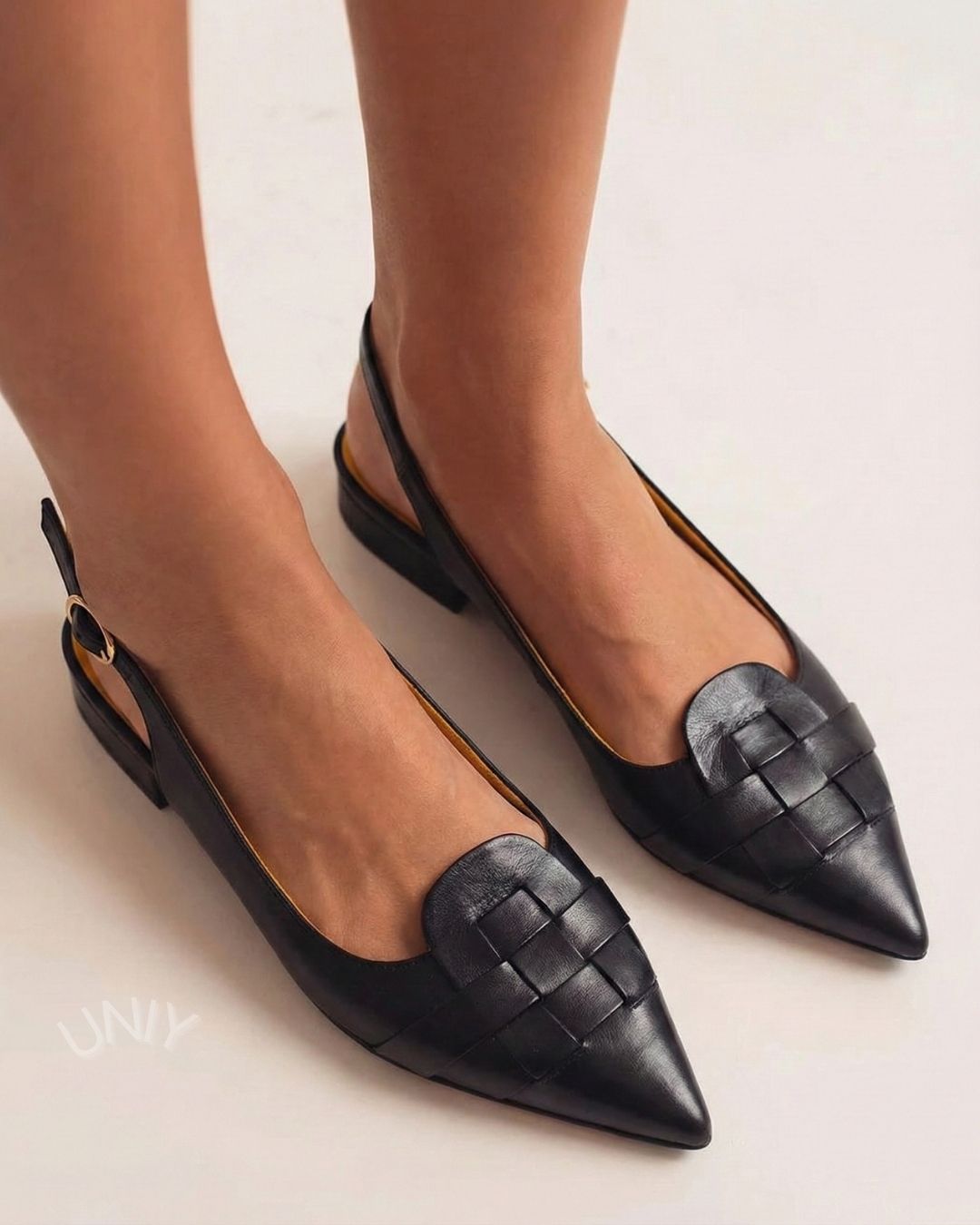 Ballerine vintage con punta slingback in pelle intrecciata nera [Pre-ordine]