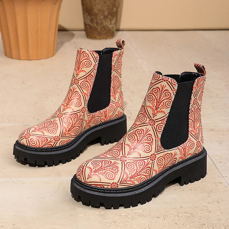 Patchwork-Stiefeletten mit klobigem Absatz und mehrfarbigem Aufdruck und runder Zehenpartie