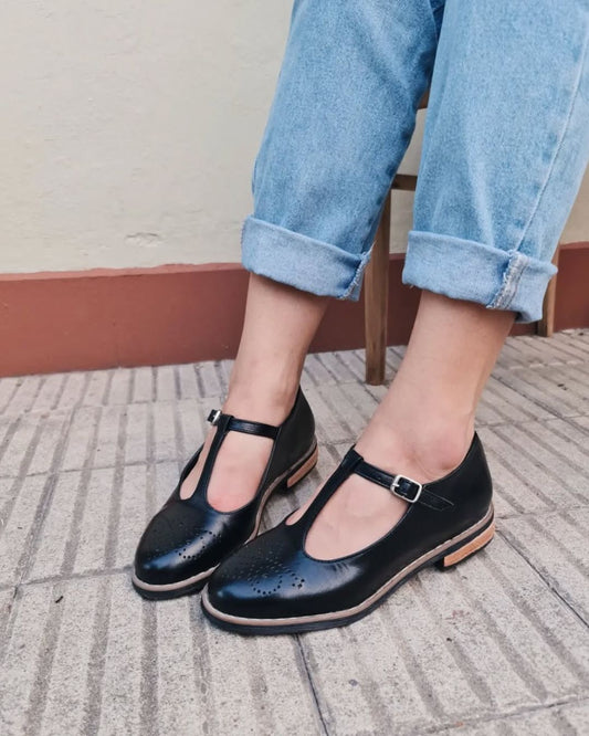 T-Riemchen Cutout Flache Mary Jane Ballerinas [Vorbestellung]