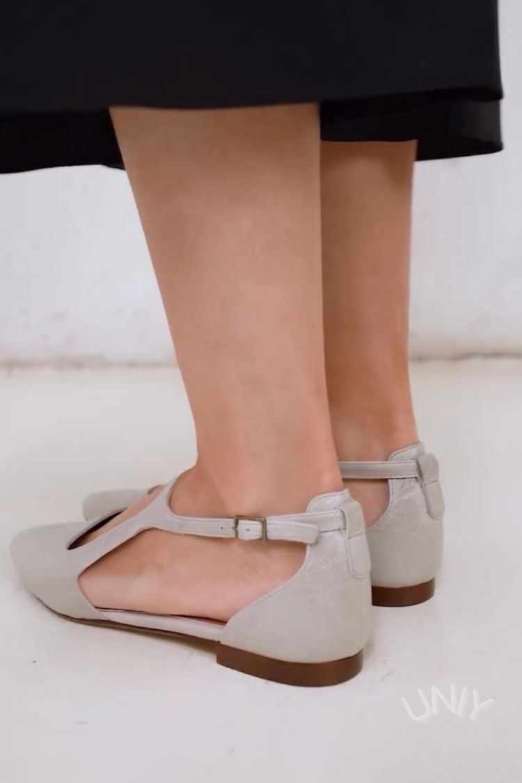 Minimalist Light Grey Cut-Out Pointed Toe Flats [Pre Order]