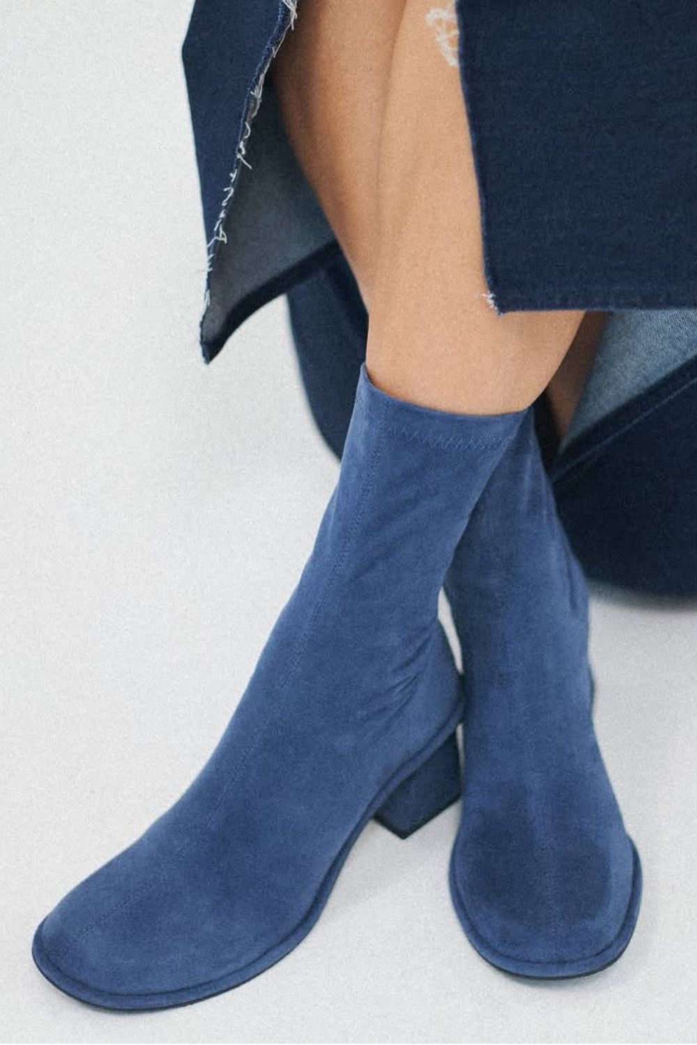 Stivaletti in morbida pelle scamosciata blu con tacco spesso [Pre-ordine]