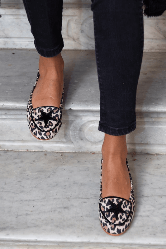 Leopard Star Embroidered Pointed Toe Flats