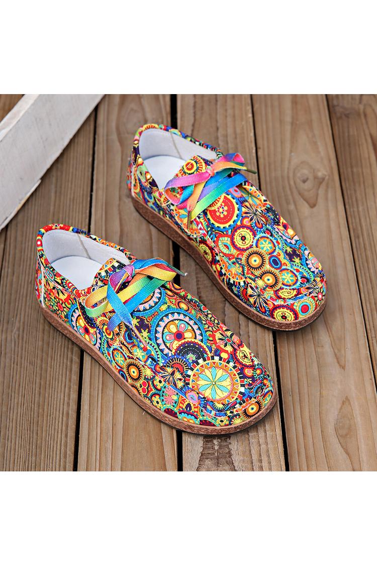 Sneakers casual con lacci e punta tonda con stampa a motivo etnico multicolore 