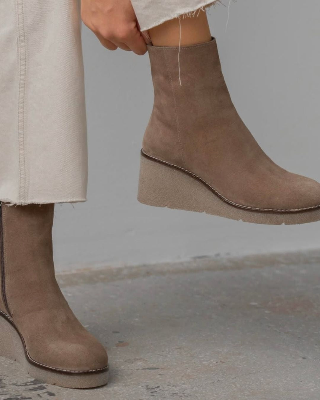 Vintage Keilabsatz Wildleder Seitenreißverschluss Plateau Einfarbige Knöchelstiefel [Vorbestellung]