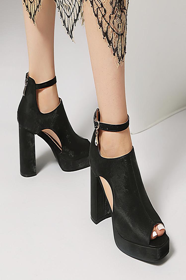 Scarpe con tacco grosso, punta aperta, fibbia, cerniera e cinturino alla caviglia in tinta unita