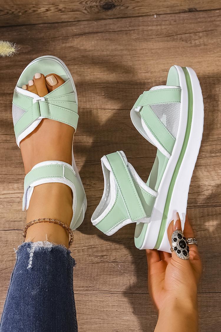 Sandali casual con plateau e punta tonda con patchwork e finiture a contrasto