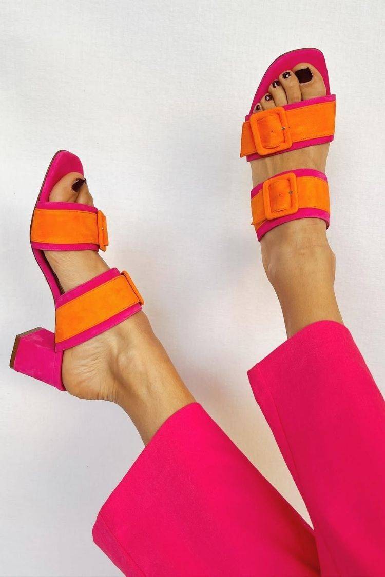 Sandali con tacco a spillo e cinturino aperto [Pre-ordine]