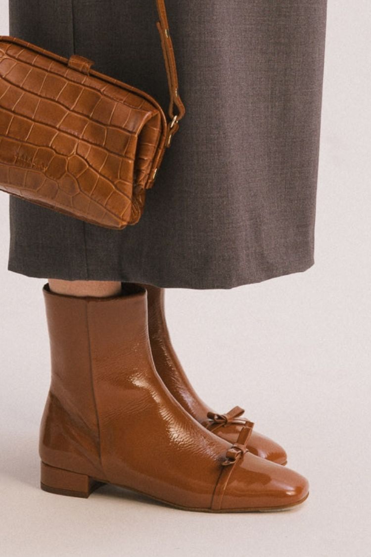 Botas de Tornozelo com Laço, Biqueira Quadrada em Couro Tan [Pré-Encomenda]