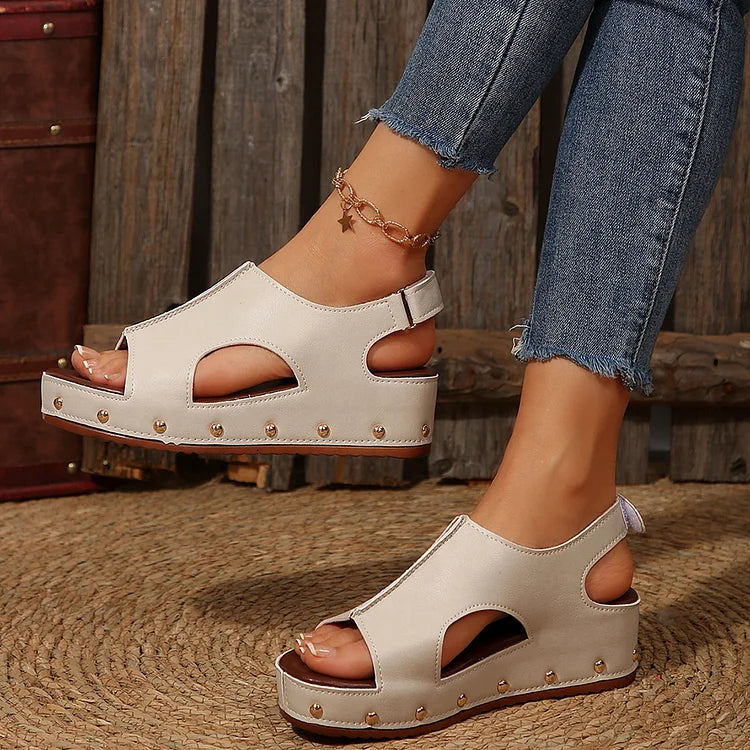 Metallnieten Dekor Solide Farbe Cutout Offene Zehen Wedge Sandalen
