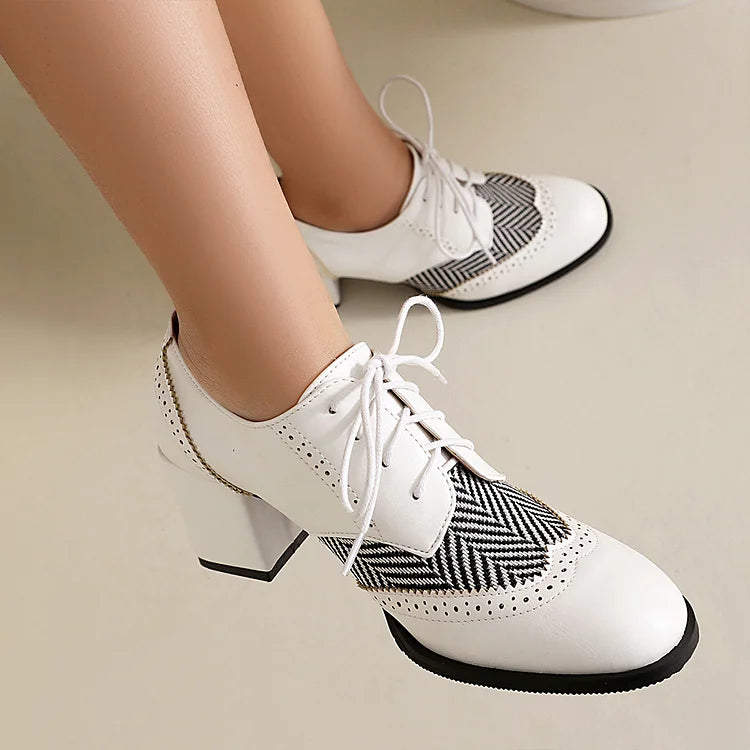 Scarpe Oxford brogue casual con punta tonda, lacci e tacco spesso 