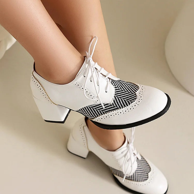 Scarpe Oxford brogue casual con punta tonda, lacci e tacco spesso 