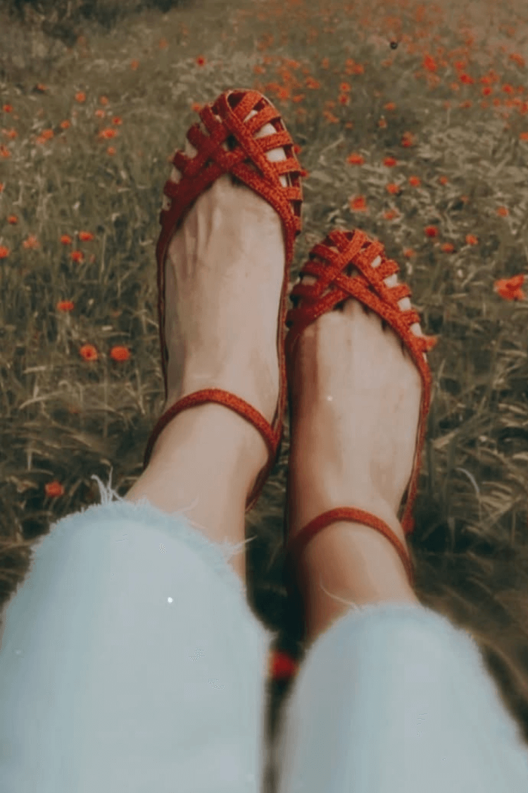 Aushöhlte Knöchelriemen Rundzehen Sandalen