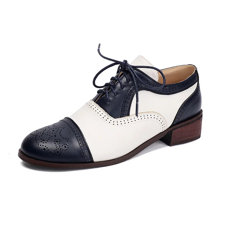 Oxford brogue con punta tonda e lacci colorblock e tacco basso a blocco