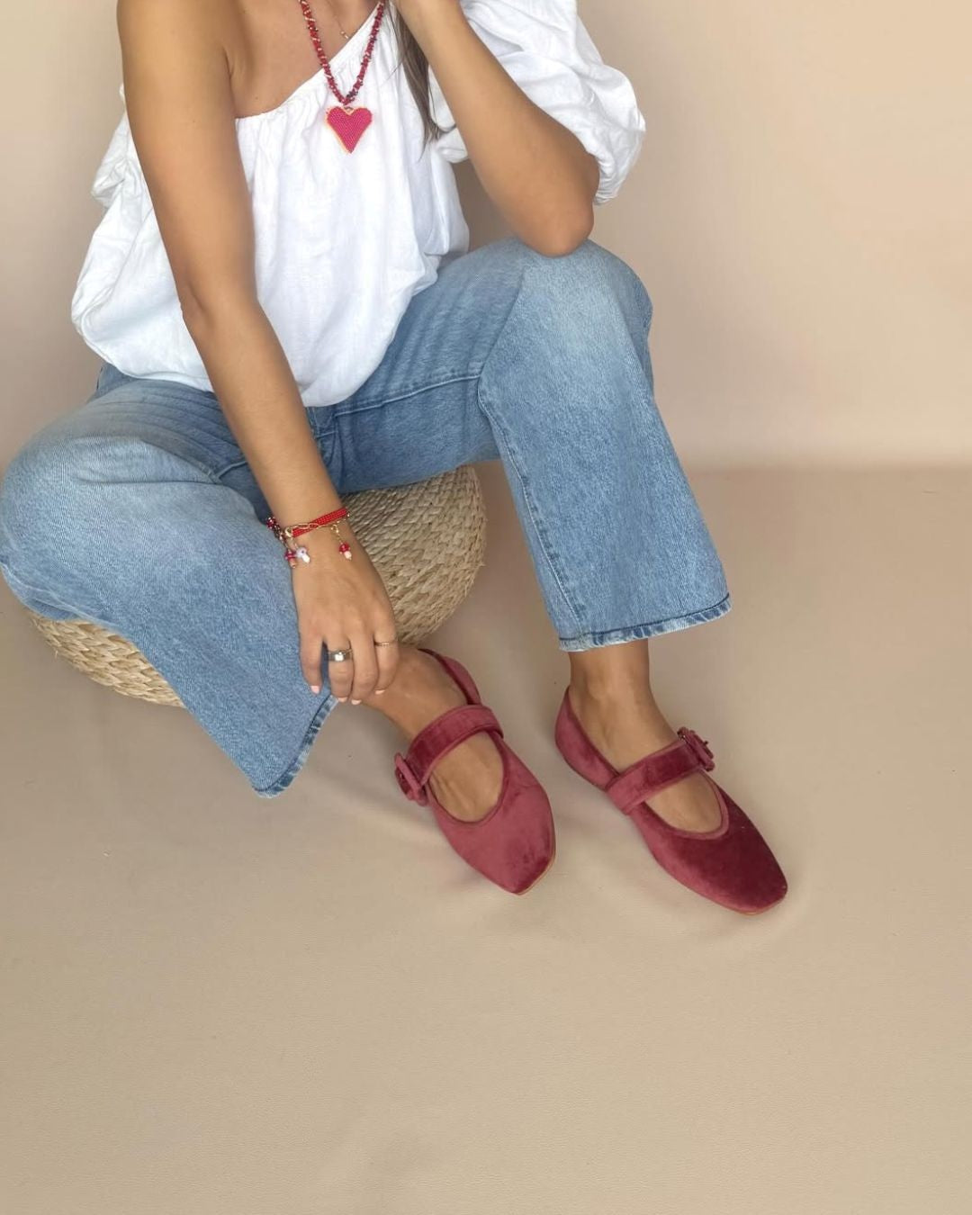 Bordeauxroter Samt Mary Jane Ballerinas mit breiter Schnalle und quadratischer Spitze [Vorbestellung]