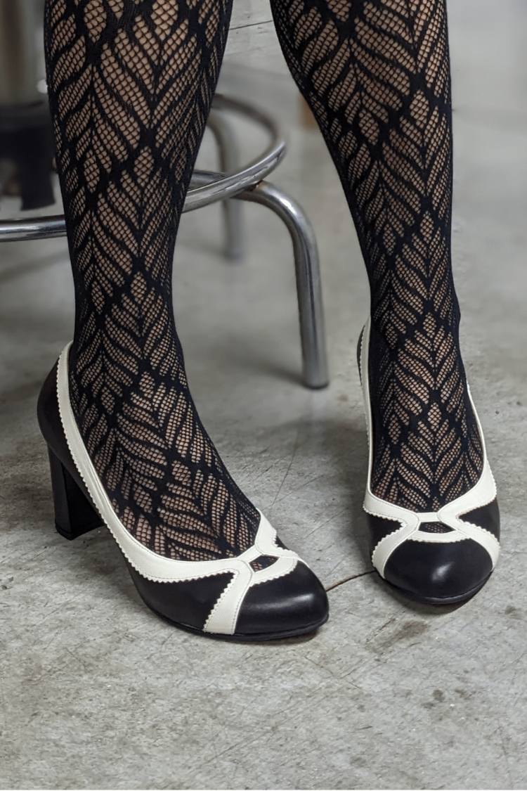 Black White Scalloped Round Toe Spectator Block Heels [Pre Order]