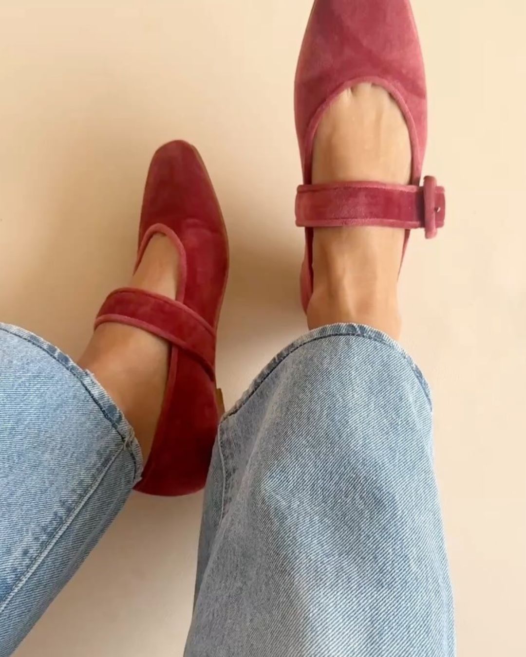 Bordeauxroter Samt Mary Jane Ballerinas mit breiter Schnalle und quadratischer Spitze [Vorbestellung]