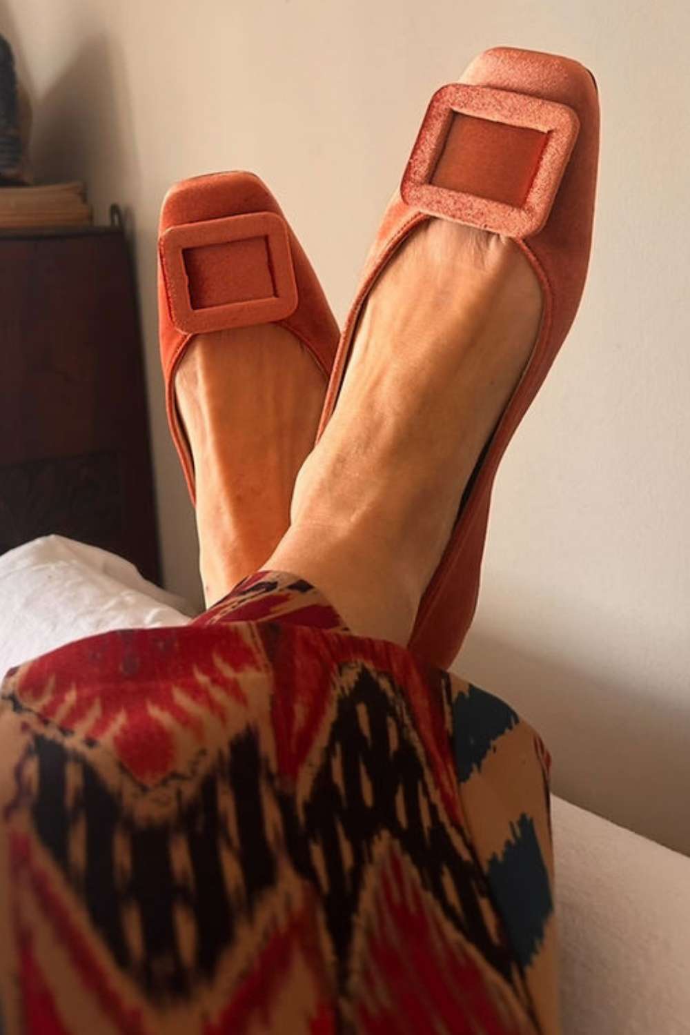 Ballerine con punta quadrata morbida e fibbia quadrata in velluto