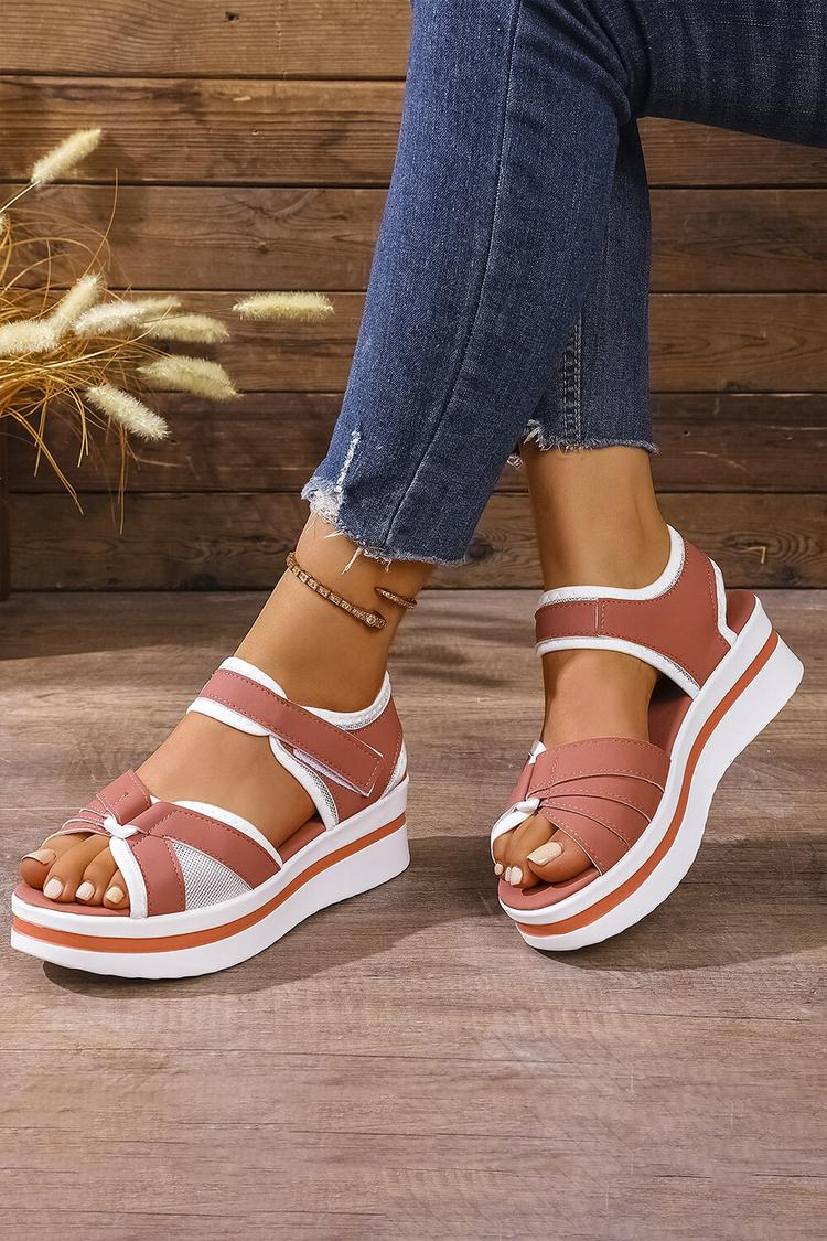 Sandali casual con plateau e punta tonda con patchwork e finiture a contrasto