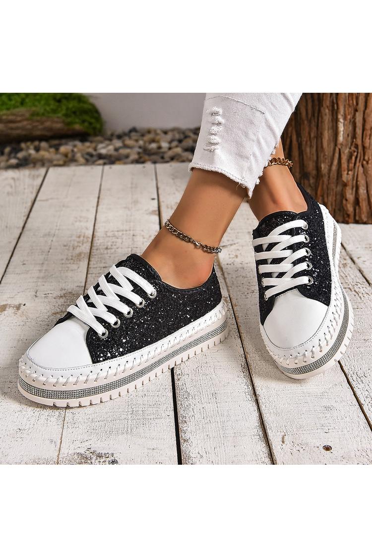 Sneakers casual con lacci e punta tonda con patchwork scintillante e dettagli cuciti 