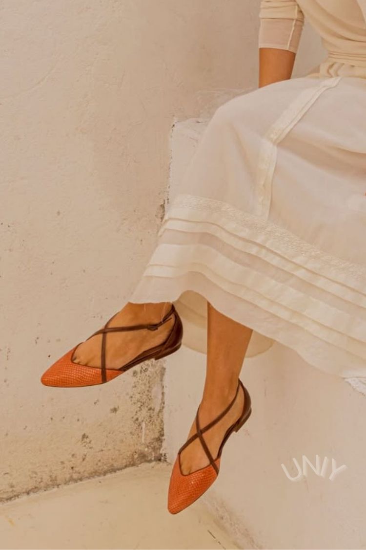 Ballerines vintage orange en cuir effet peau de serpent avec brides croisées et bout pointu [Précommande]