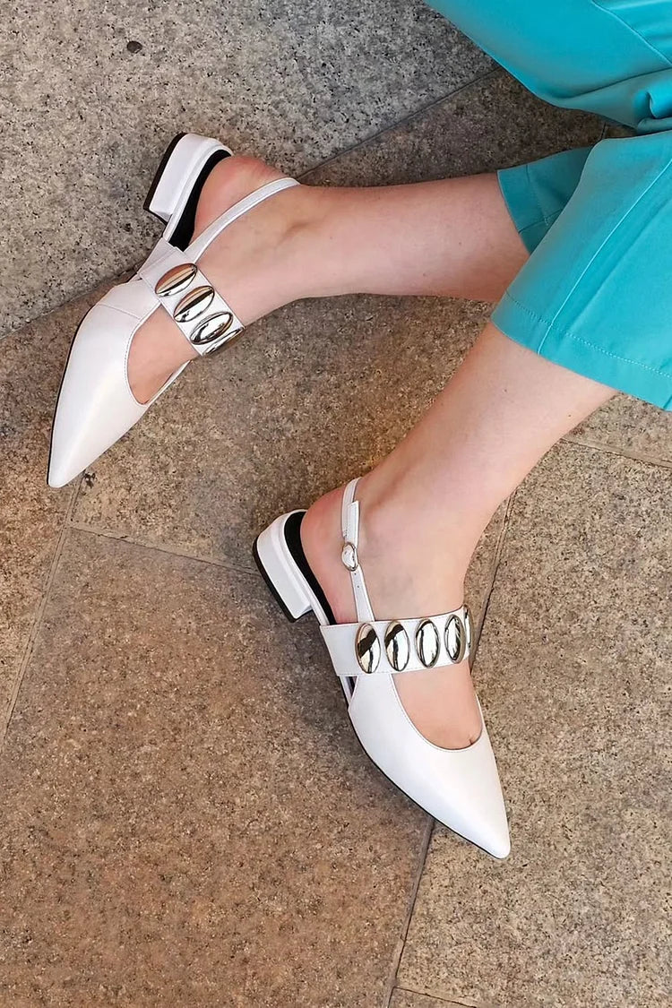 Ballerine bianche con cinturino posteriore e punta affilata in metallo ovale [Pre-ordine]