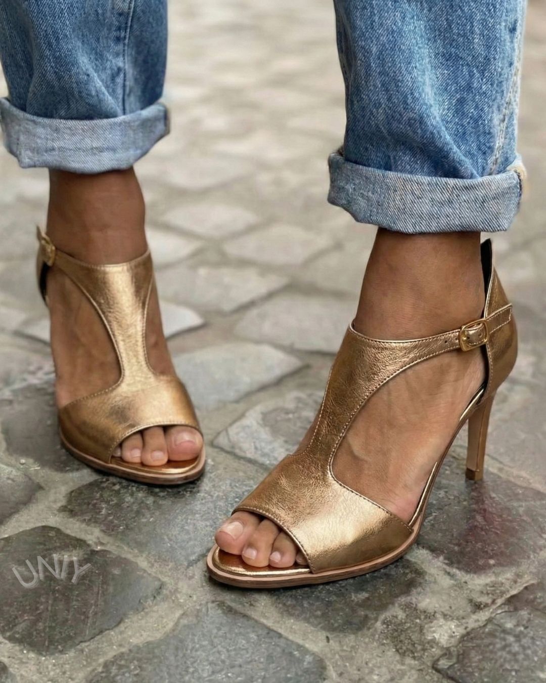 Elegante goldene Sandalen mit offenem Zehenbereich, Knöchelriemen und Stiletto-Absatz [Vorbestellung]