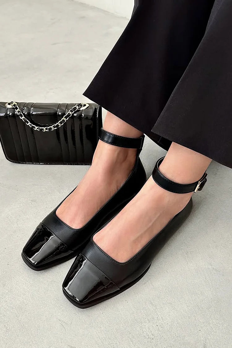 Ballerine nere con punta quadrata e cinturino alla caviglia con fibbia patchwork [Pre-ordine]