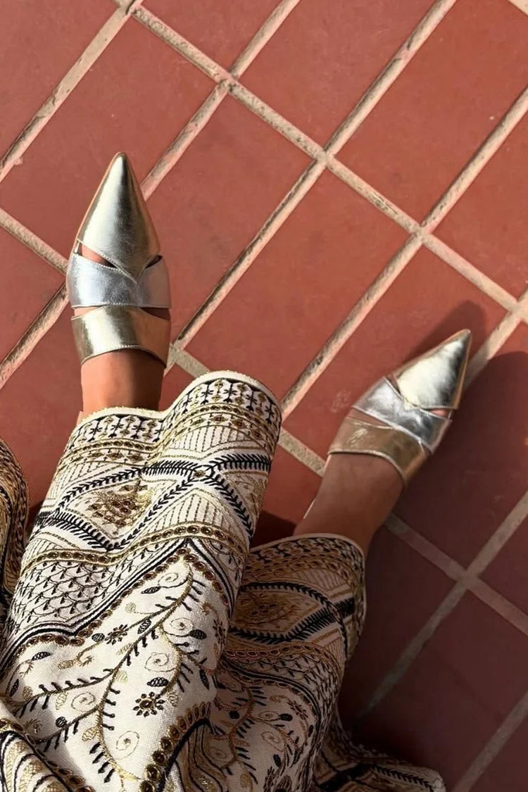 Mules dorate con punta affilata e patchwork traforato e lucentezza metallica [Pre-ordine]