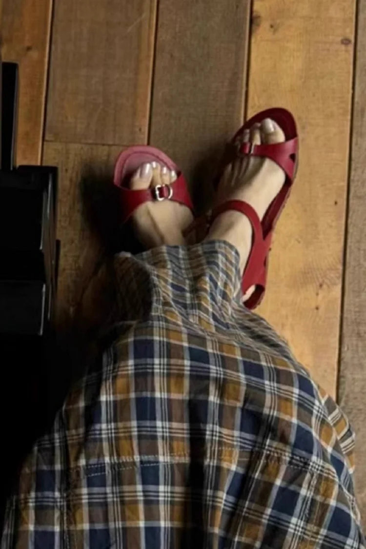 Solid Color Strap Buckle Cutout Round Toe Leather Sandals