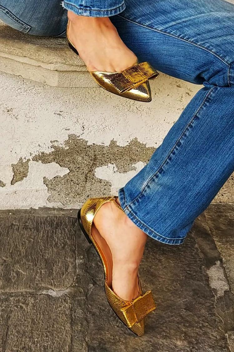 Ballerine dorate con cinturino alla caviglia decorato con fiocco e punta affilata [Pre-ordine]