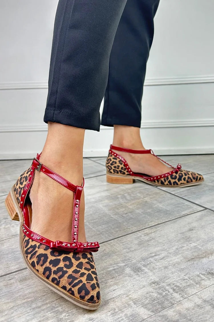 Scarpe con tacco basso leopardate con punta affilata e borchie con rilegatura a contrasto [Pre-ordine] 
