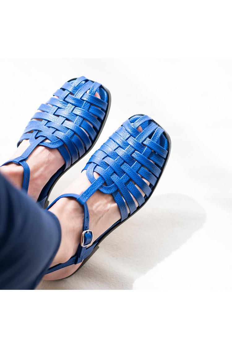 Sandali blu con cinturino a T, punta quadrata e intrecciata [Pre-ordine]